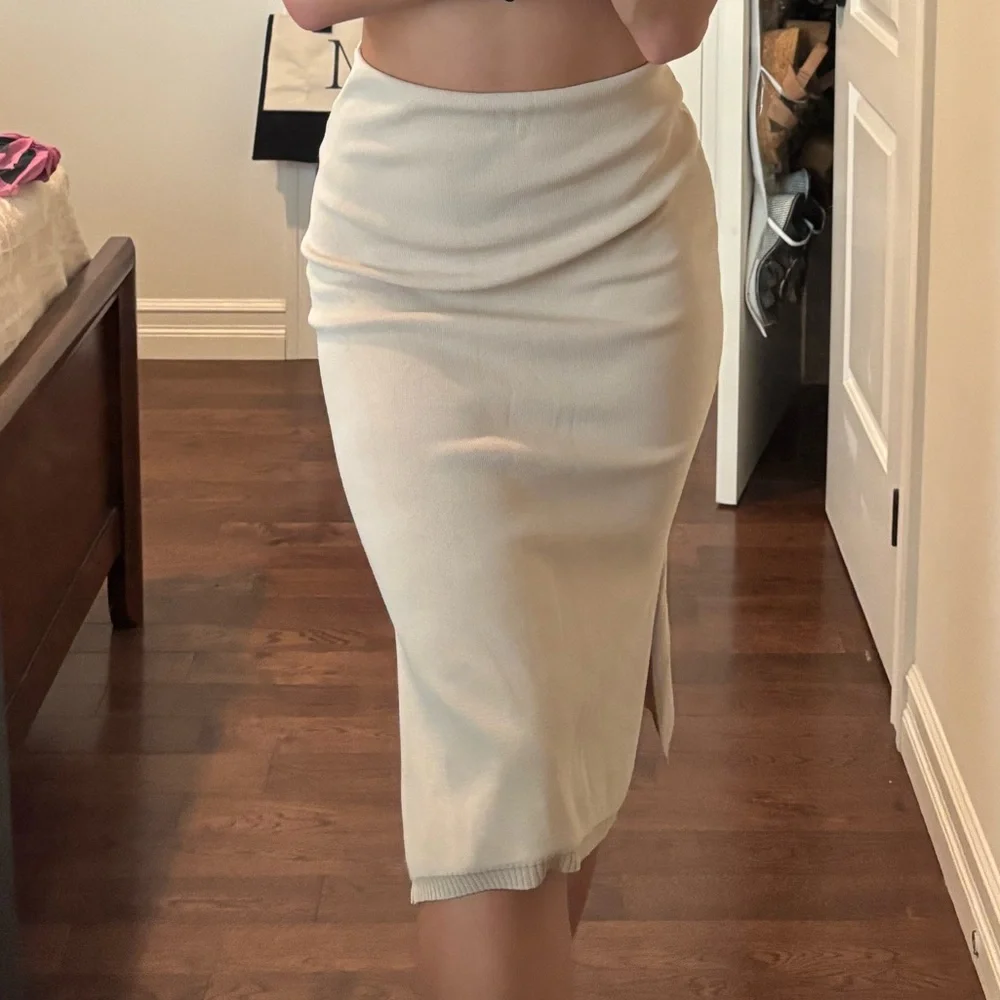 Beige Slit Leg Midi Skirt - Picture 2 of 7